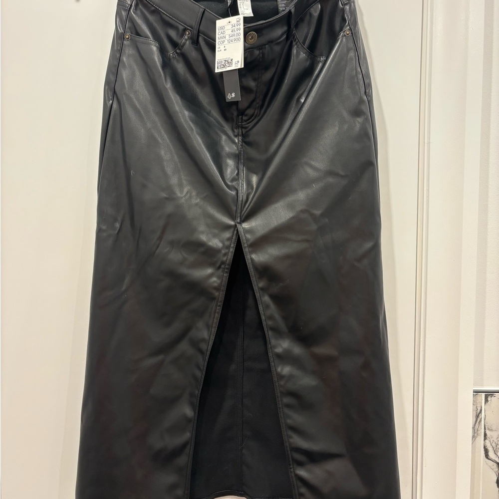 H&M Black Midi Pencil Skirt with Slit